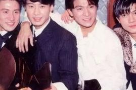 娱乐吃瓜天王相恋,揭秘娱乐圈甜蜜秘事